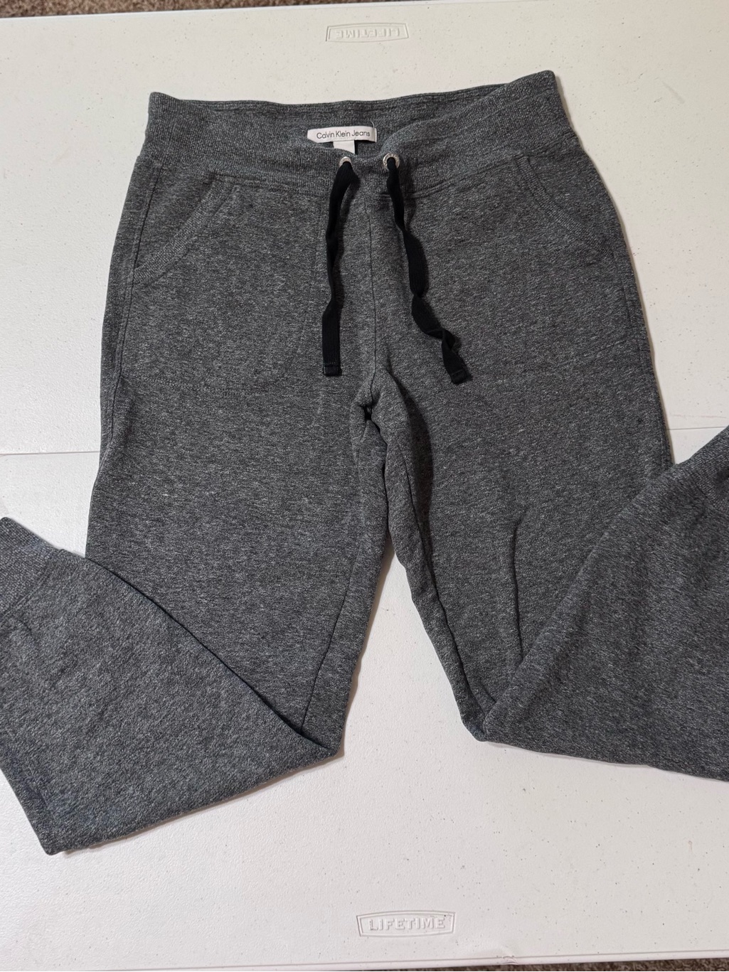 Calvin Klein Women’s Gray Stretch Jogger Sweatpants. Size M.